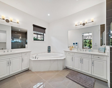 2938 Gin Berry Way - Photo Thumbnail 16