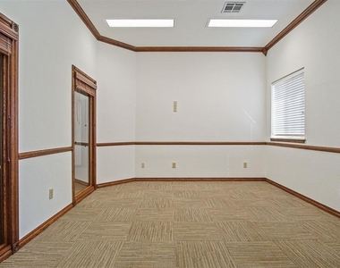 1006 24th Avenue - Photo Thumbnail 13