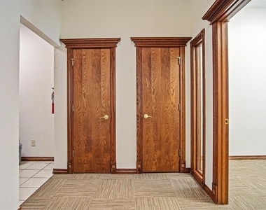 1006 24th Avenue - Photo Thumbnail 16