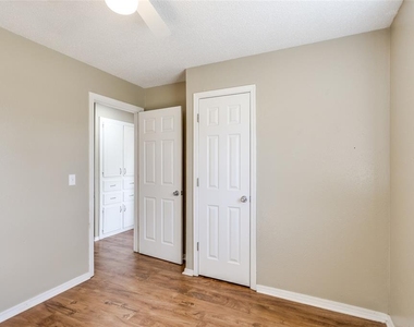 645 Lloyd Avenue - Photo Thumbnail 11