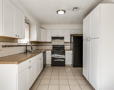 645 Lloyd Avenue - Photo Thumbnail 20