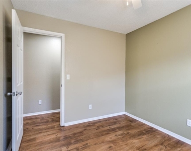 645 Lloyd Avenue - Photo Thumbnail 28