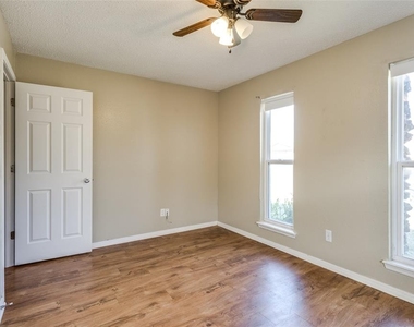 645 Lloyd Avenue - Photo Thumbnail 32