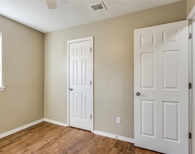 645 Lloyd Avenue - Photo Thumbnail 26
