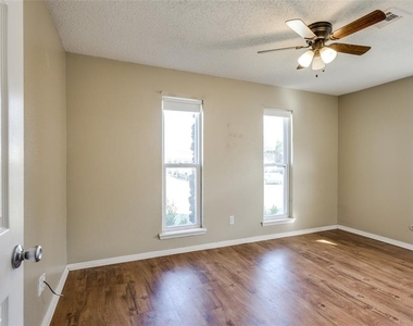 645 Lloyd Avenue - Photo Thumbnail 29