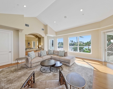 408 Fisher Lane - Photo Thumbnail 55