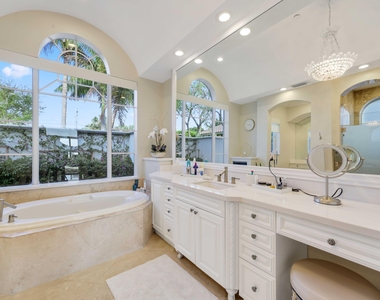 408 Fisher Lane - Photo Thumbnail 43