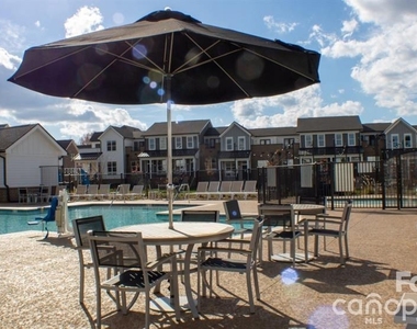 17014 Fairmount Way - Photo Thumbnail 28