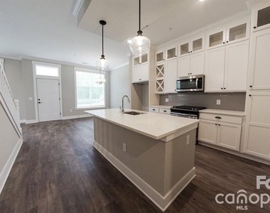 17014 Fairmount Way - Photo Thumbnail 18