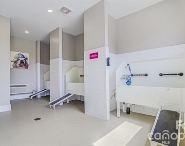 16408 Holly Crest Lane - Photo Thumbnail 11