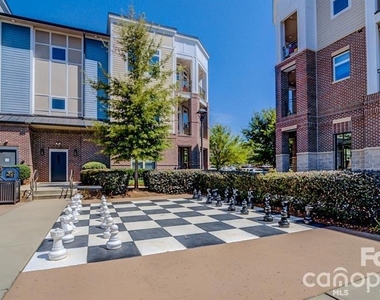16408 Holly Crest Lane - Photo Thumbnail 23