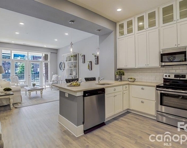 16408 Holly Crest Lane - Photo Thumbnail 30