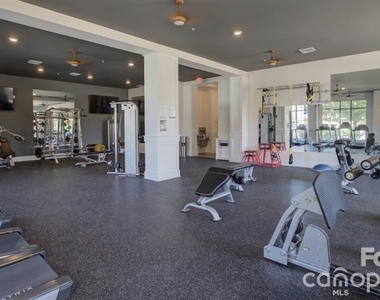 16408 Holly Crest Lane - Photo Thumbnail 14
