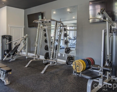 16408 Holly Crest Lane - Photo Thumbnail 15