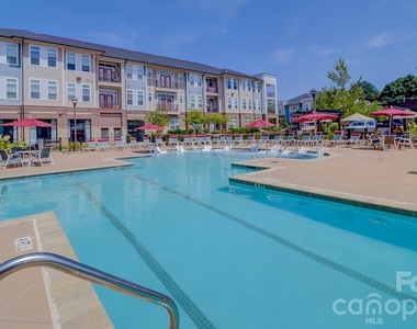 16408 Holly Crest Lane - Photo Thumbnail 20
