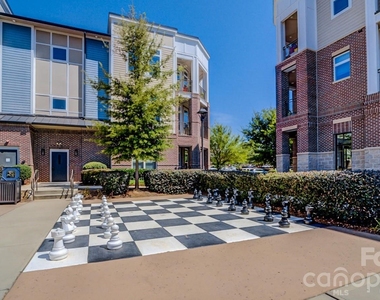 16408 Holly Crest Lane - Photo Thumbnail 23