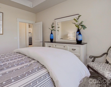 16408 Holly Crest Lane - Photo Thumbnail 41