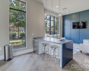 16408 Holly Crest Lane - Photo Thumbnail 9