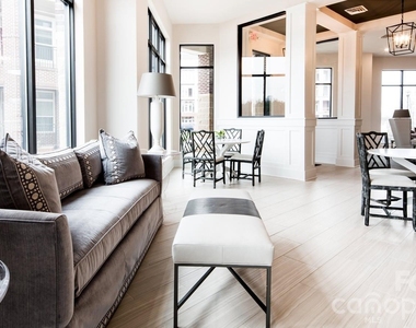 16408 Holly Crest Lane - Photo Thumbnail 7