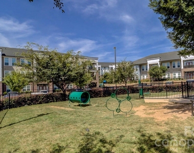 16408 Holly Crest Lane - Photo Thumbnail 24