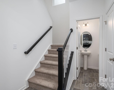 1004 Davis Hills Drive - Photo Thumbnail 6