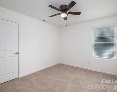 1004 Davis Hills Drive - Photo Thumbnail 16