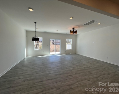 11031 Pagebrook Lane - Photo Thumbnail 3