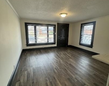 1417 Bank Street W - Photo Thumbnail 2