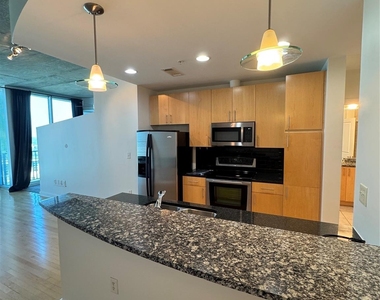 210 N Church Street - Photo Thumbnail 7