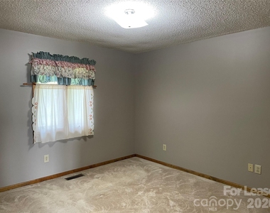 8966 Holdsclaw Road - Photo Thumbnail 13