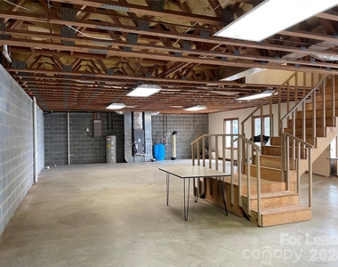 8966 Holdsclaw Road - Photo Thumbnail 30