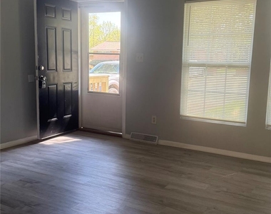 4707 Americana Avenue - Photo Thumbnail 5