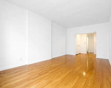 404 East 75th Street - Photo Thumbnail 1