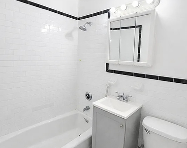 404 East 75th Street - Photo Thumbnail 4