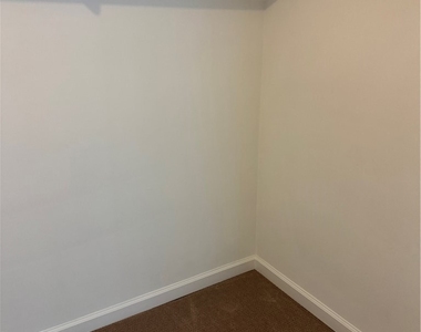 12221 Peacock Court - Photo Thumbnail 5