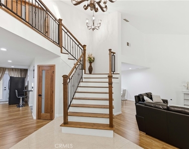 41201 Laidlaw Lane - Photo Thumbnail 2