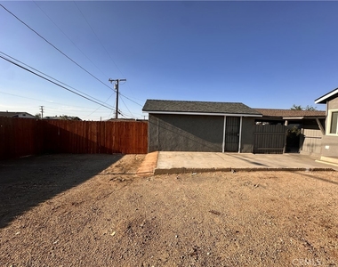 314 Wilshire - Photo Thumbnail 23