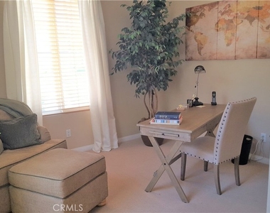 60568 Lace Leaf Court - Photo Thumbnail 44