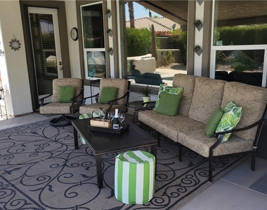 60568 Lace Leaf Court - Photo Thumbnail 11