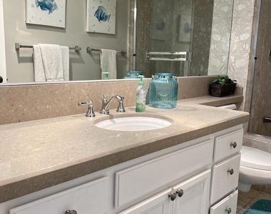 1562 Camino Del Mar - Photo Thumbnail 12