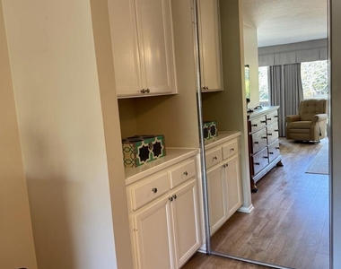 1562 Camino Del Mar - Photo Thumbnail 20
