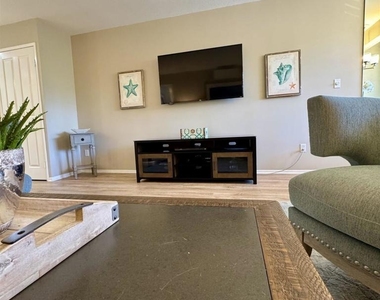 1562 Camino Del Mar - Photo Thumbnail 8