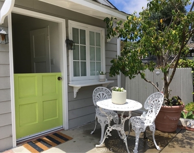 460 Saint Anns Drive - Photo Thumbnail 6
