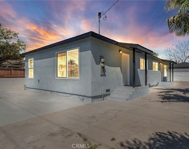 2417 W Stanford - Photo Thumbnail 15