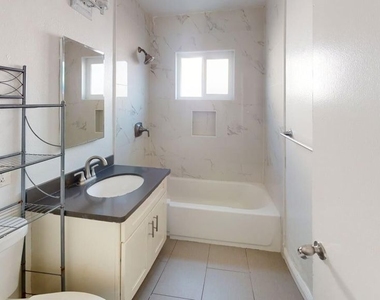 2129 Monroe Street - Photo Thumbnail 8