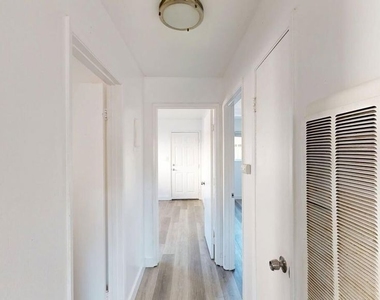 2129 Monroe Street - Photo Thumbnail 4