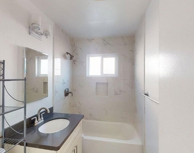 2129 Monroe Street - Photo Thumbnail 5