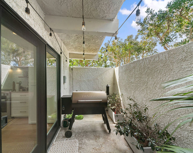 29680 Zuma Bay Way - Photo Thumbnail 11
