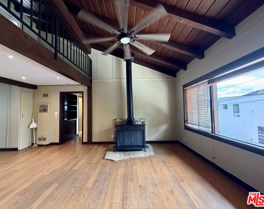 6871 Pacific View Drive - Photo Thumbnail 8