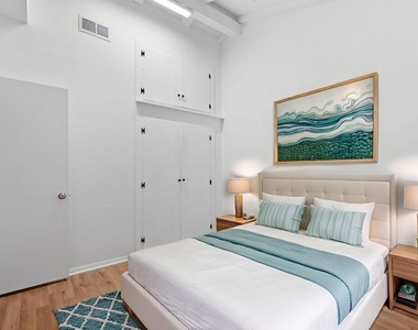 5541 Fallbrook Avenue - Photo Thumbnail 20